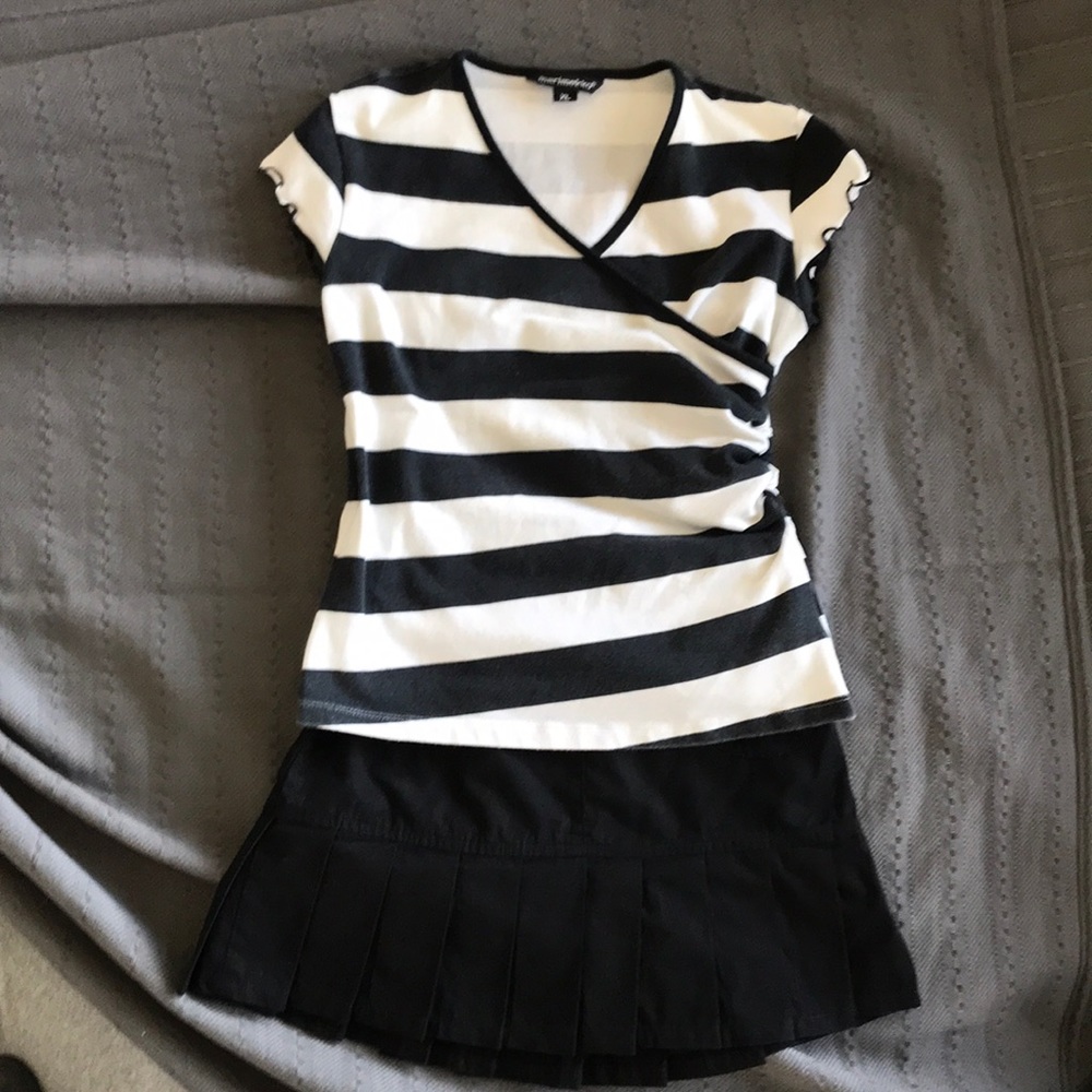 Super cute four piece girl’s Marimekko mix and match set.